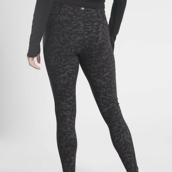Athleta Rainier Reflective Printed Tights size XLT - Picture 2 of 5